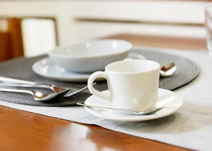 Martha's * Rhodes City