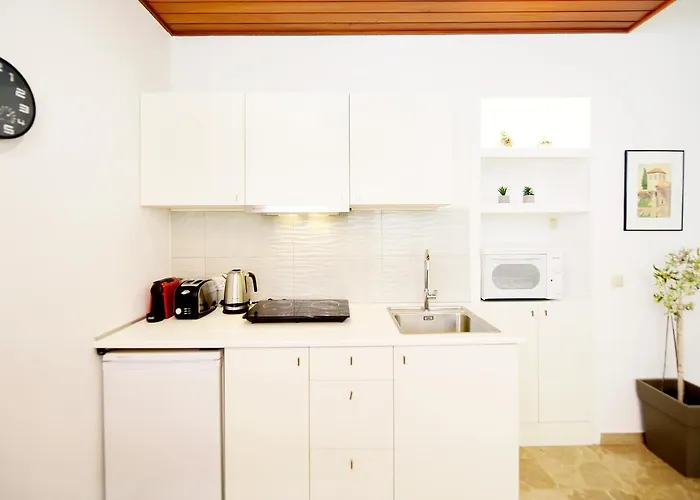 Martha's Daire Rhodes City